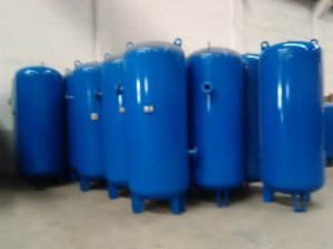 空壓機(jī),儲(chǔ)氣罐子,噴砂機(jī)