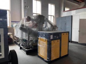 空壓機(jī)，儲(chǔ)氣罐，噴砂機(jī)